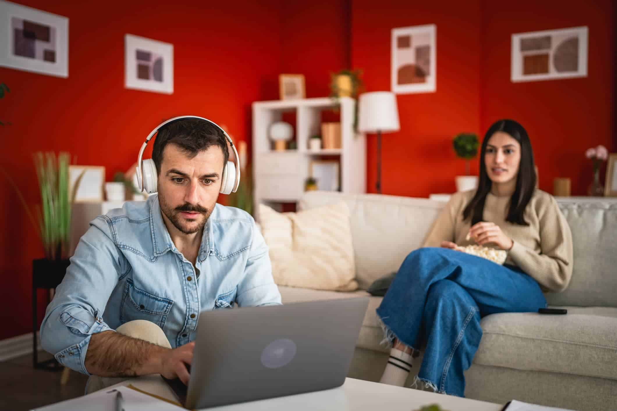 The Pros and Cons of Allowing Subletting